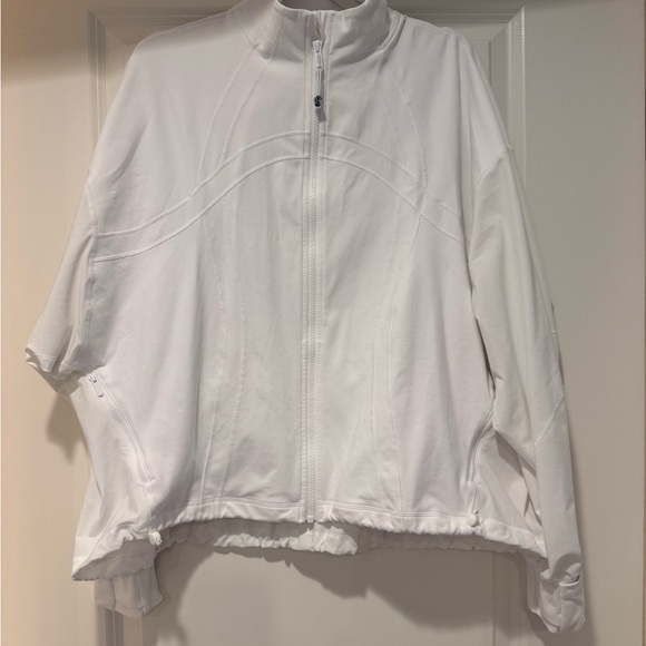 Lululemon Define Oversized Jacket in White - Picture 2 of 8